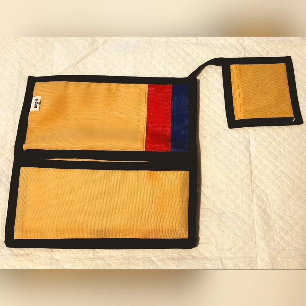 NWT 1980s waterproof Roger Gimbel Foldable Wallet w Coin Pouch Beige red Nylon